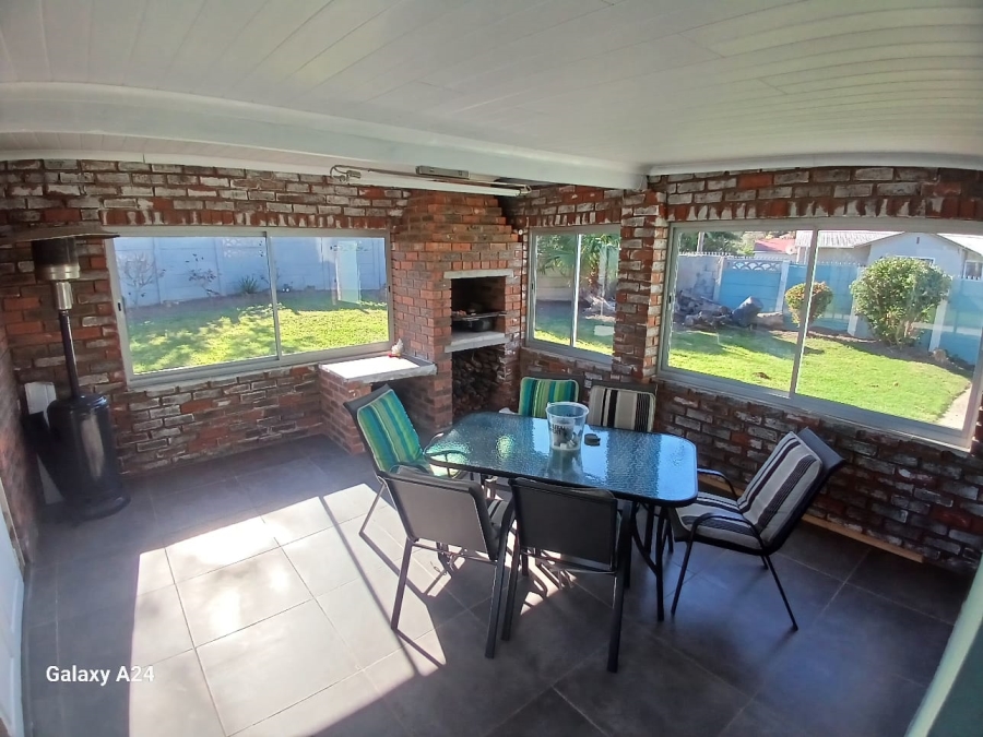To Let 3 Bedroom Property for Rent in Cambridge West Eastern Cape